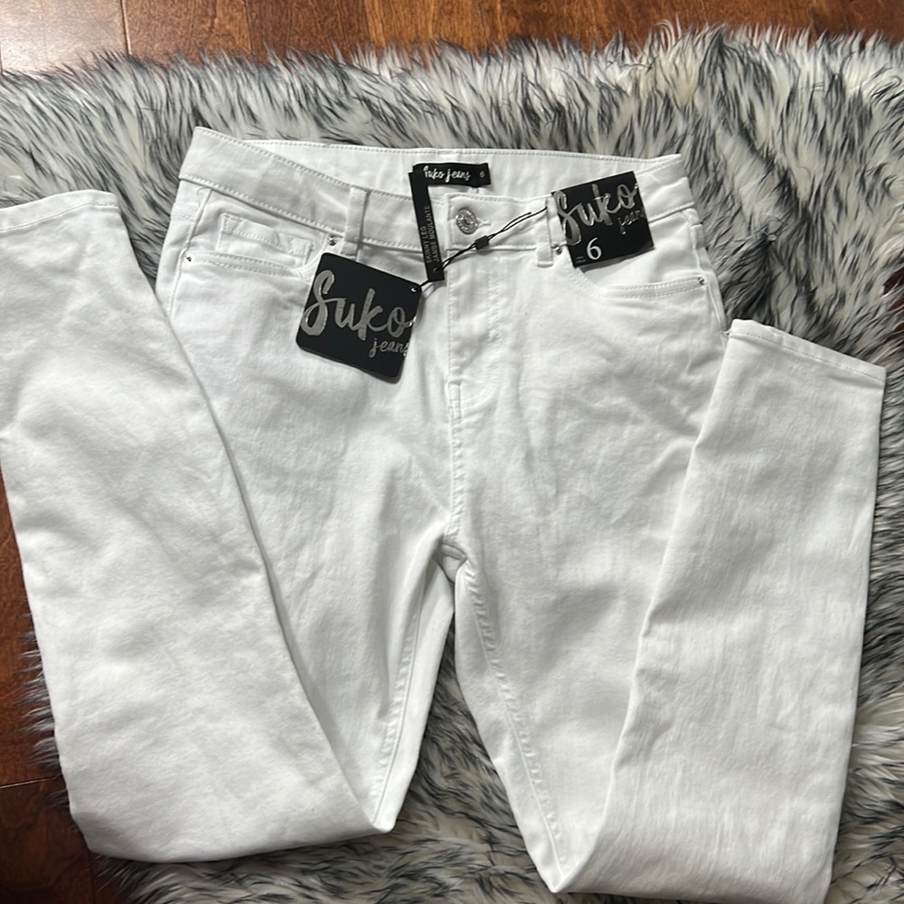 Womens White Suko Jeans, Skinny Leg, NWT